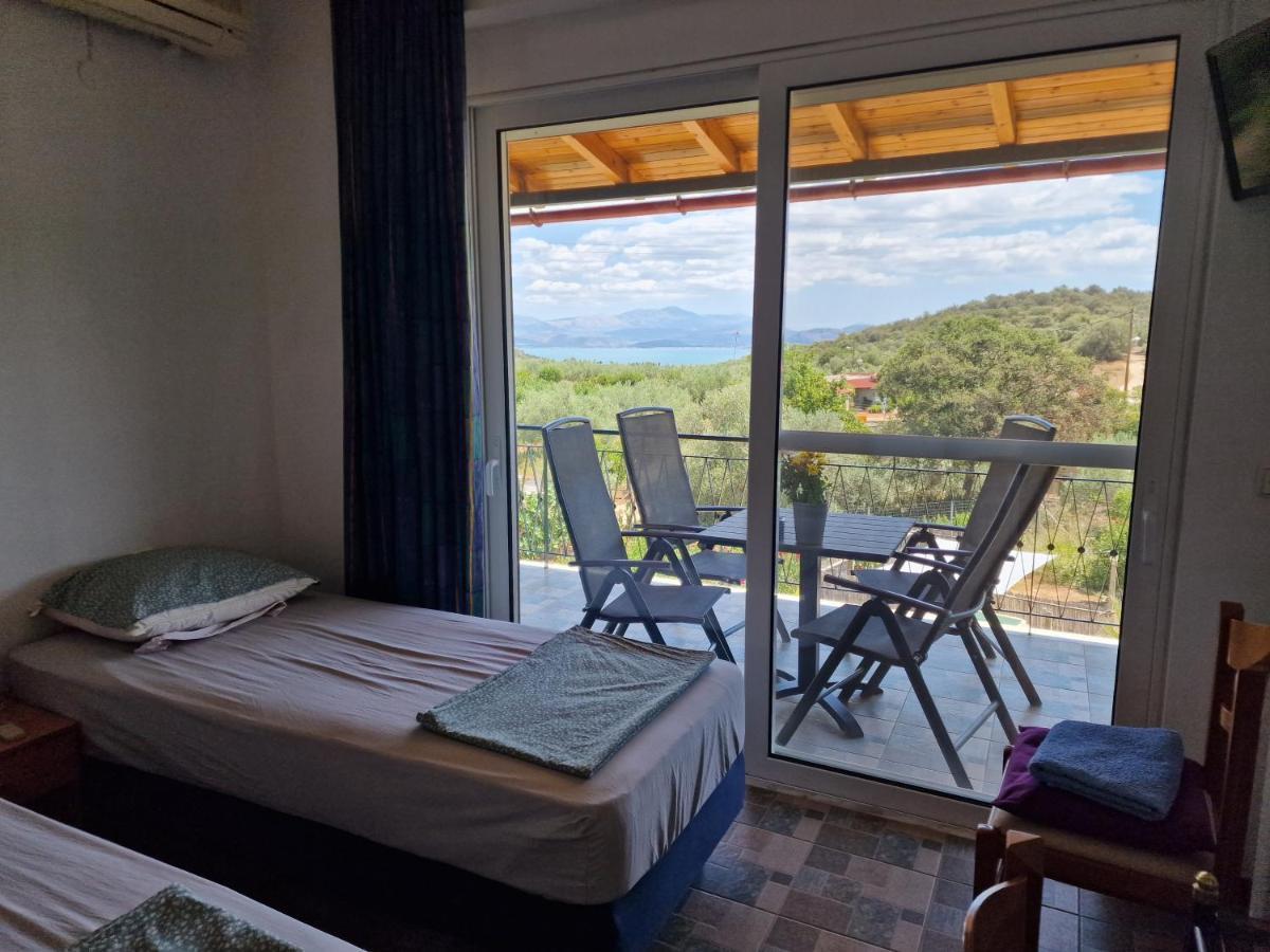 Grieks Vakantiehuis To Kalokairi Kougaíika Dış mekan fotoğraf